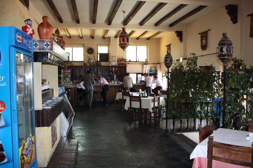 Hotel Restaurante Astorga Pradorrey Exterior photo