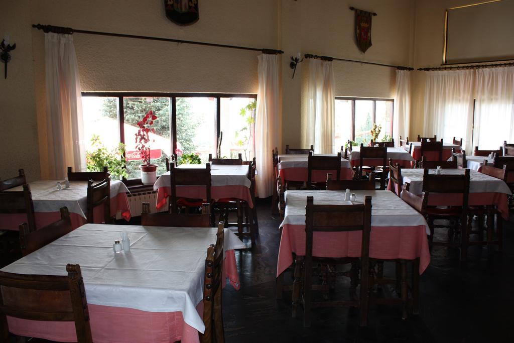 Hotel Restaurante Astorga Pradorrey Exterior photo