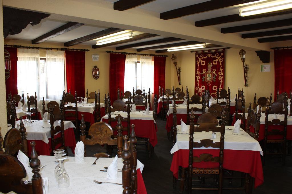 Hotel Restaurante Astorga Pradorrey Exterior photo